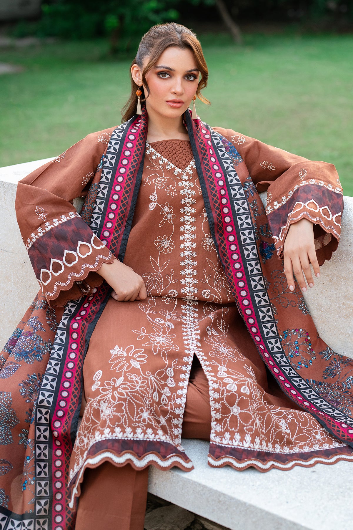 EMBROIDERED KHADDAR SF-4007