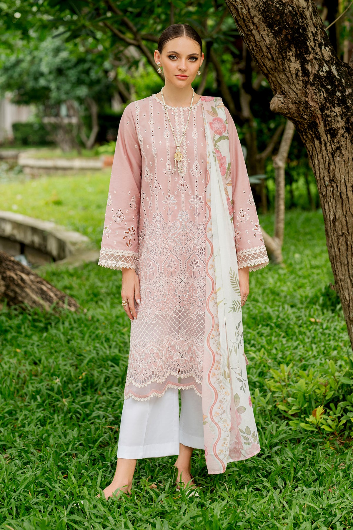 EMBROIDERED LAWN SF-4264