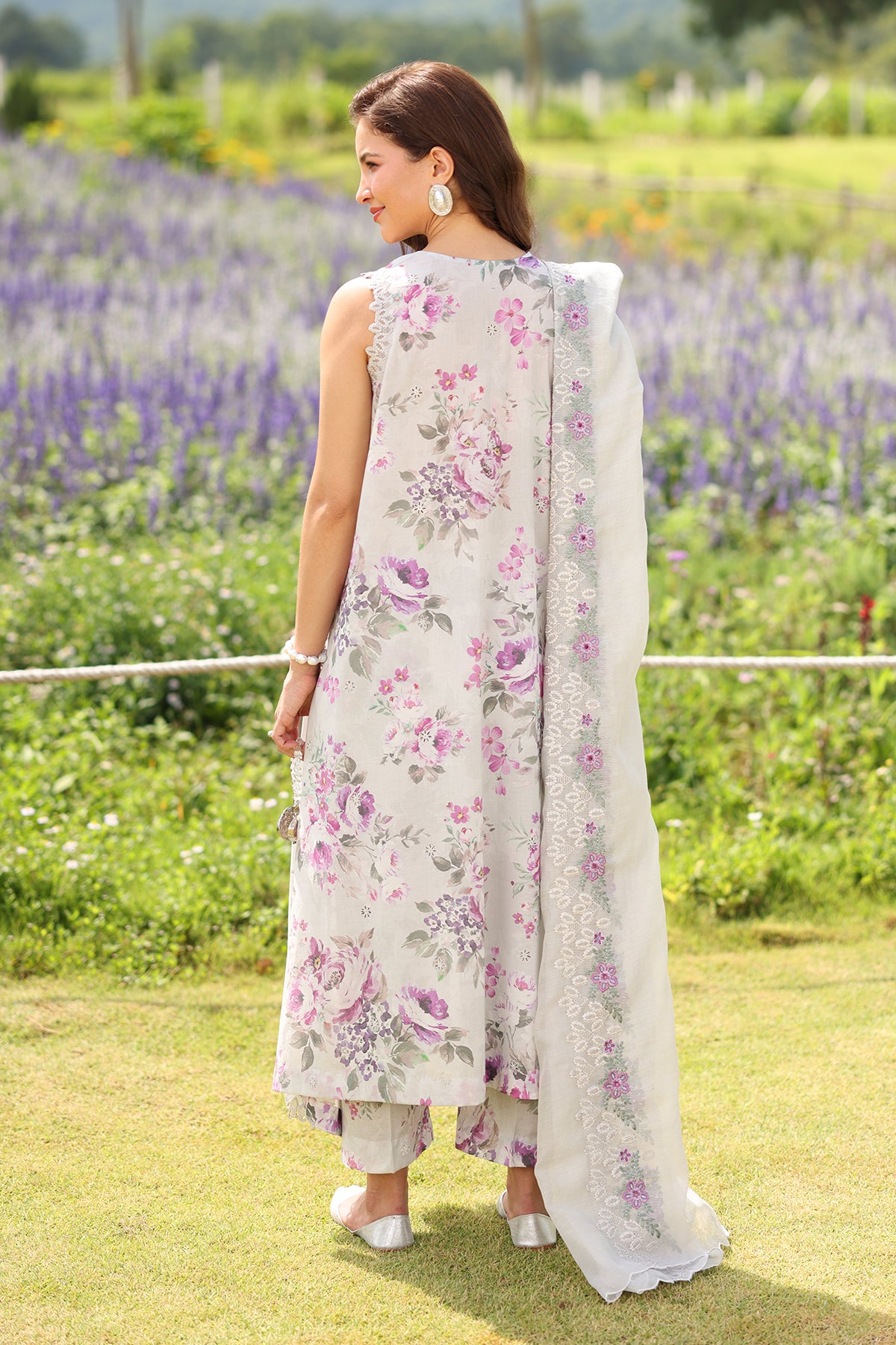 EMBROIDERED LAWN SF-4226