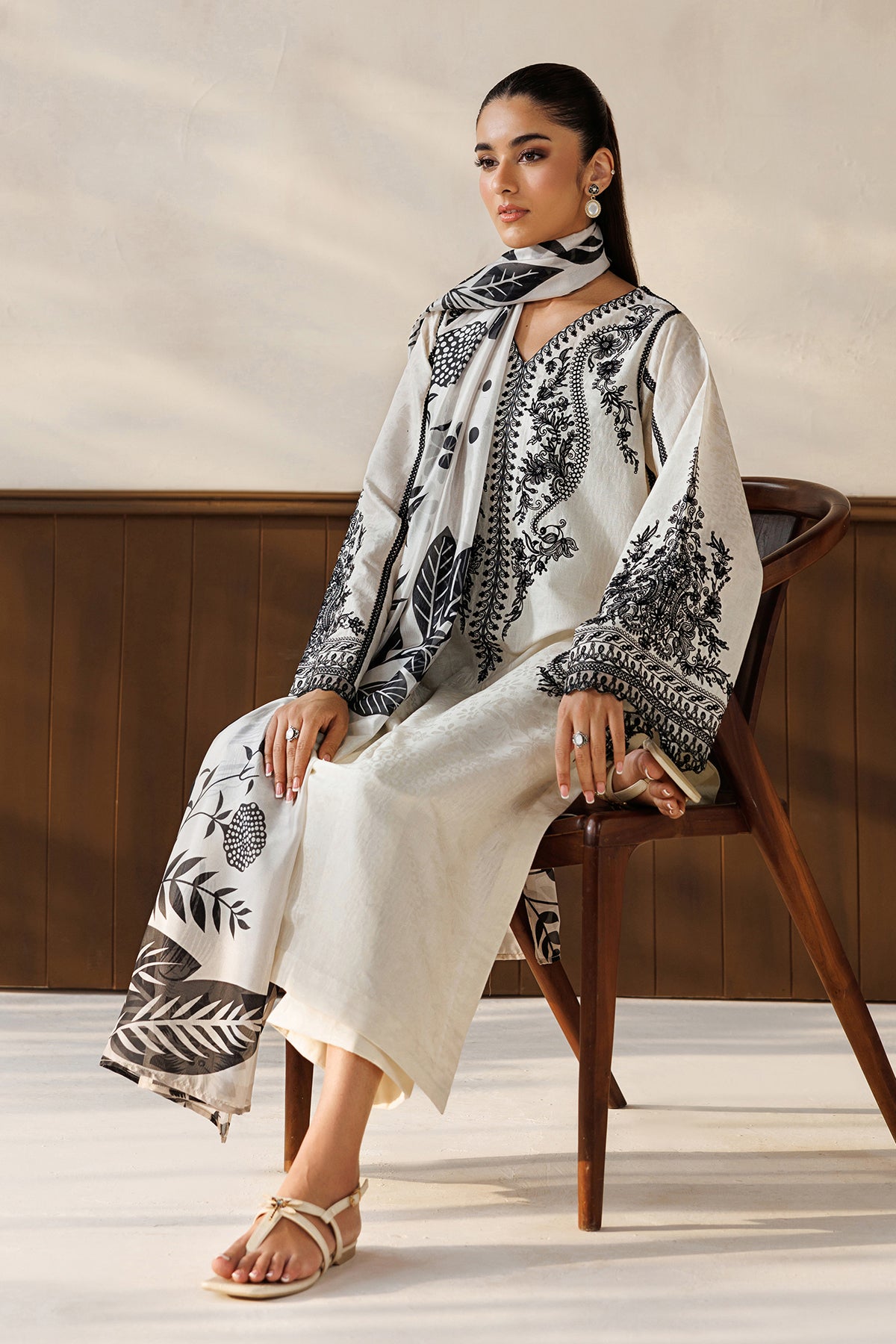 EMBROIDERED LAWN PR-1368