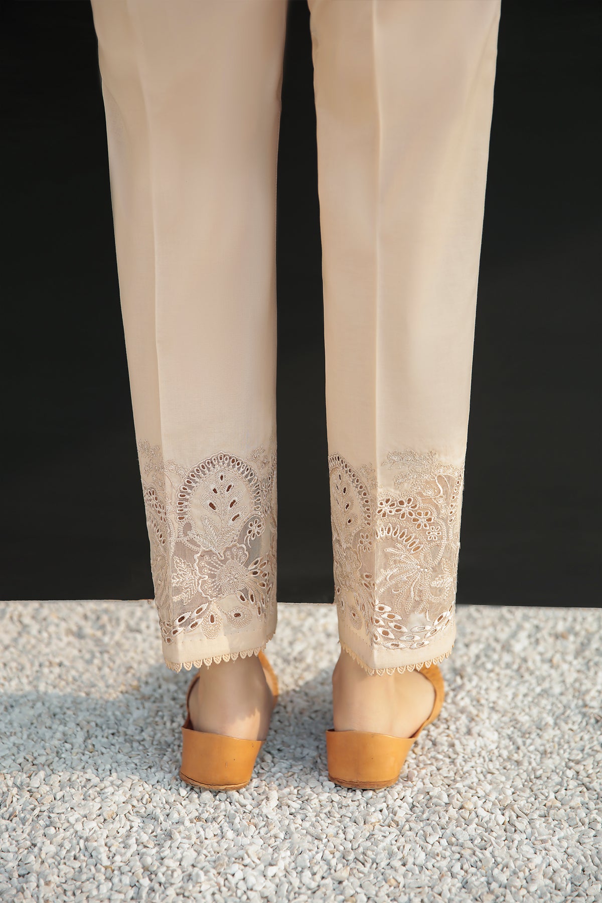 EMBROIDERED COTTON TROUSER 230