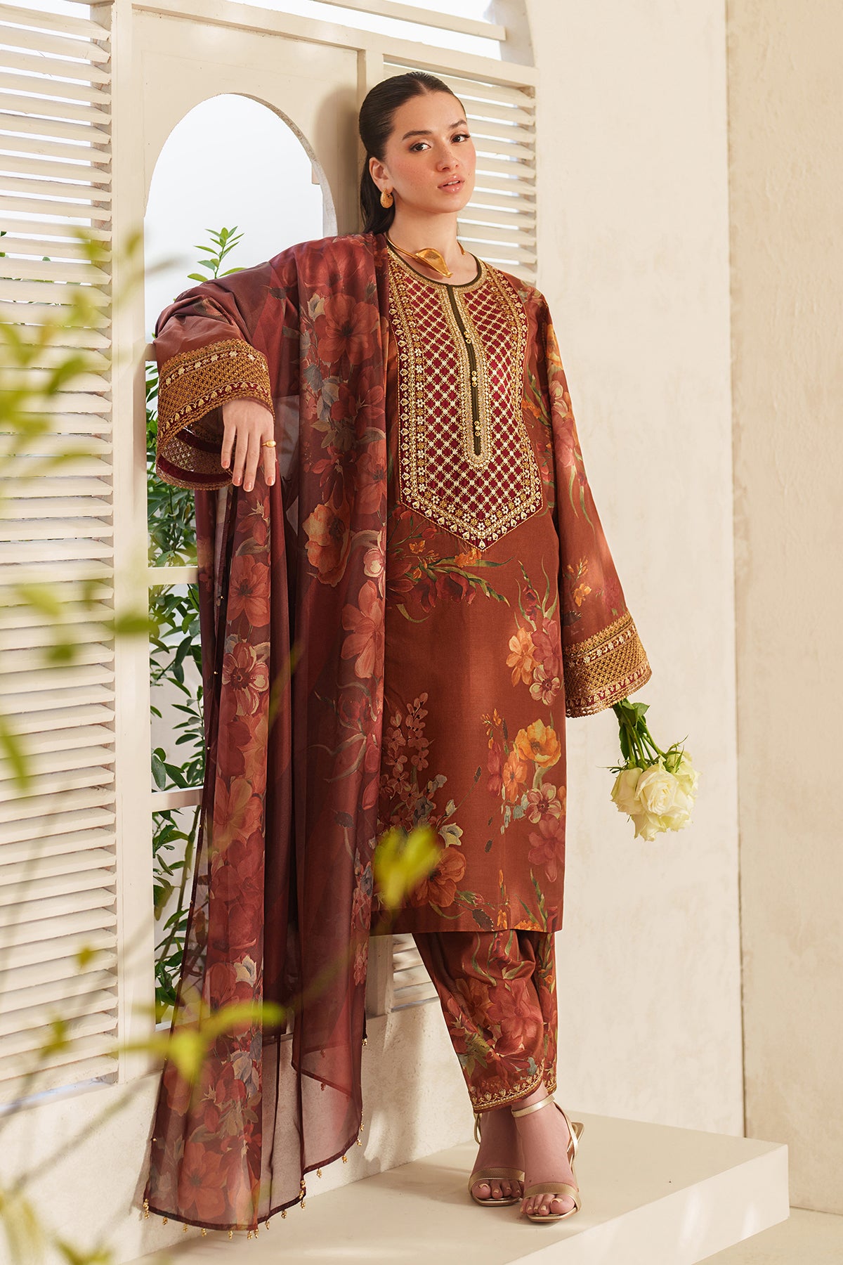 EMBROIDERED LAWN SF-4409