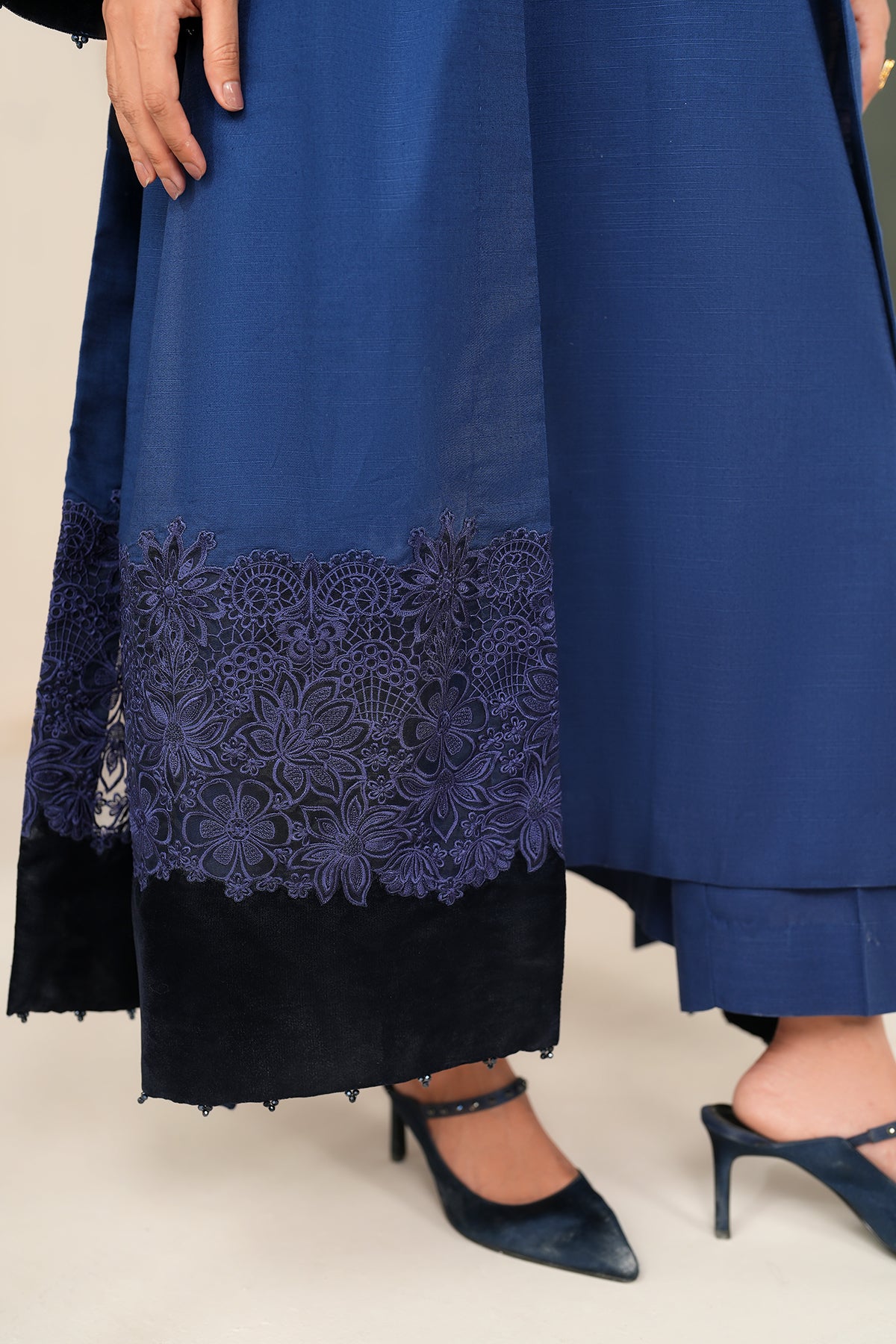 EMBROIDERED KHADDAR PR-1197