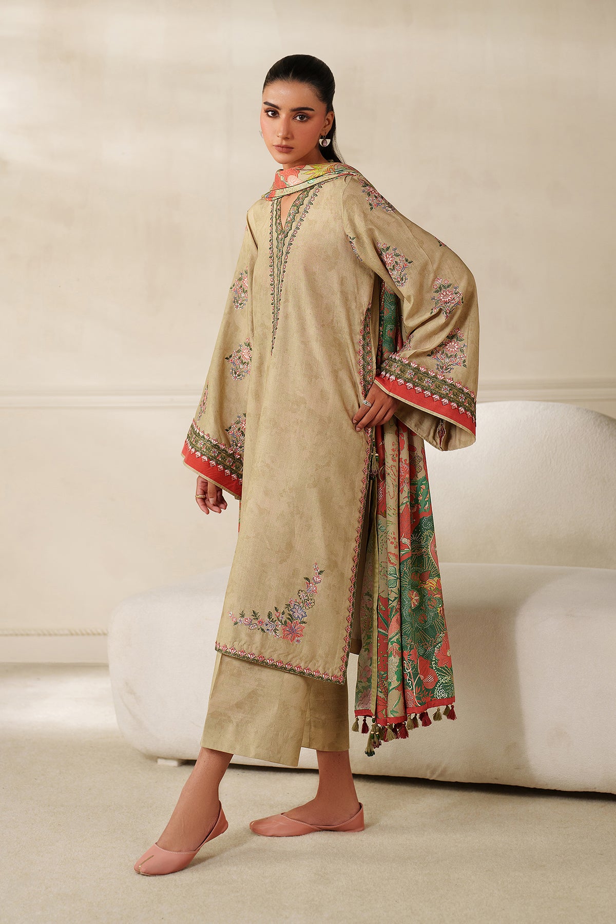 EMBROIDERED KHADDAR SF-4342