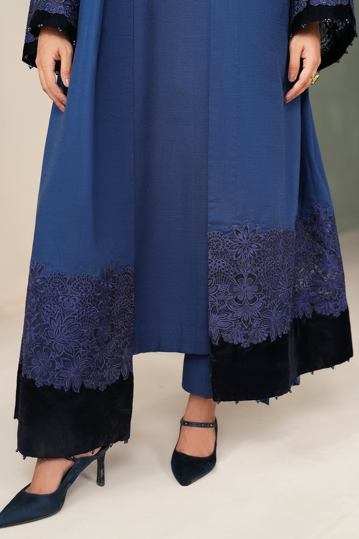 EMBROIDERED KHADDAR PR-1197