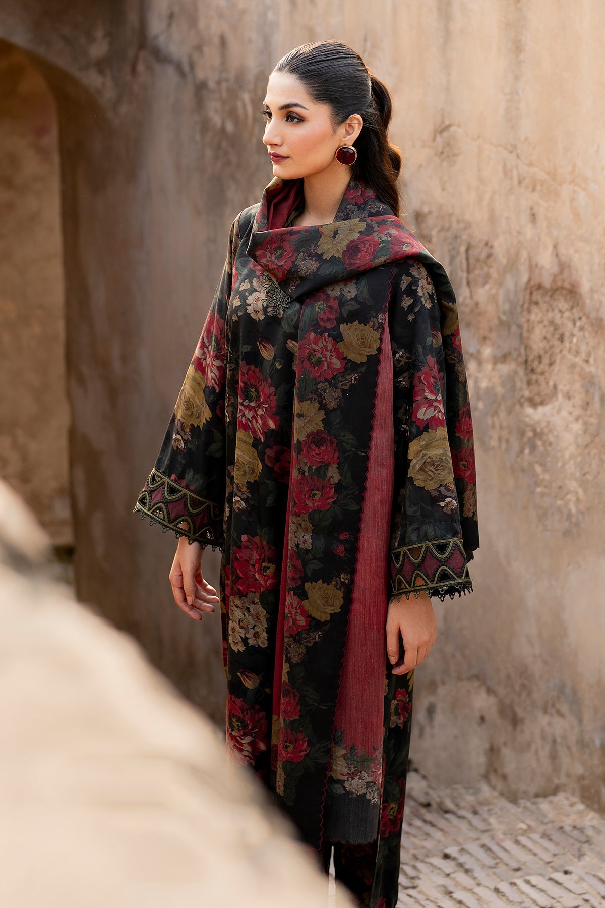 EMBROIDERED VISCOSE SF-724