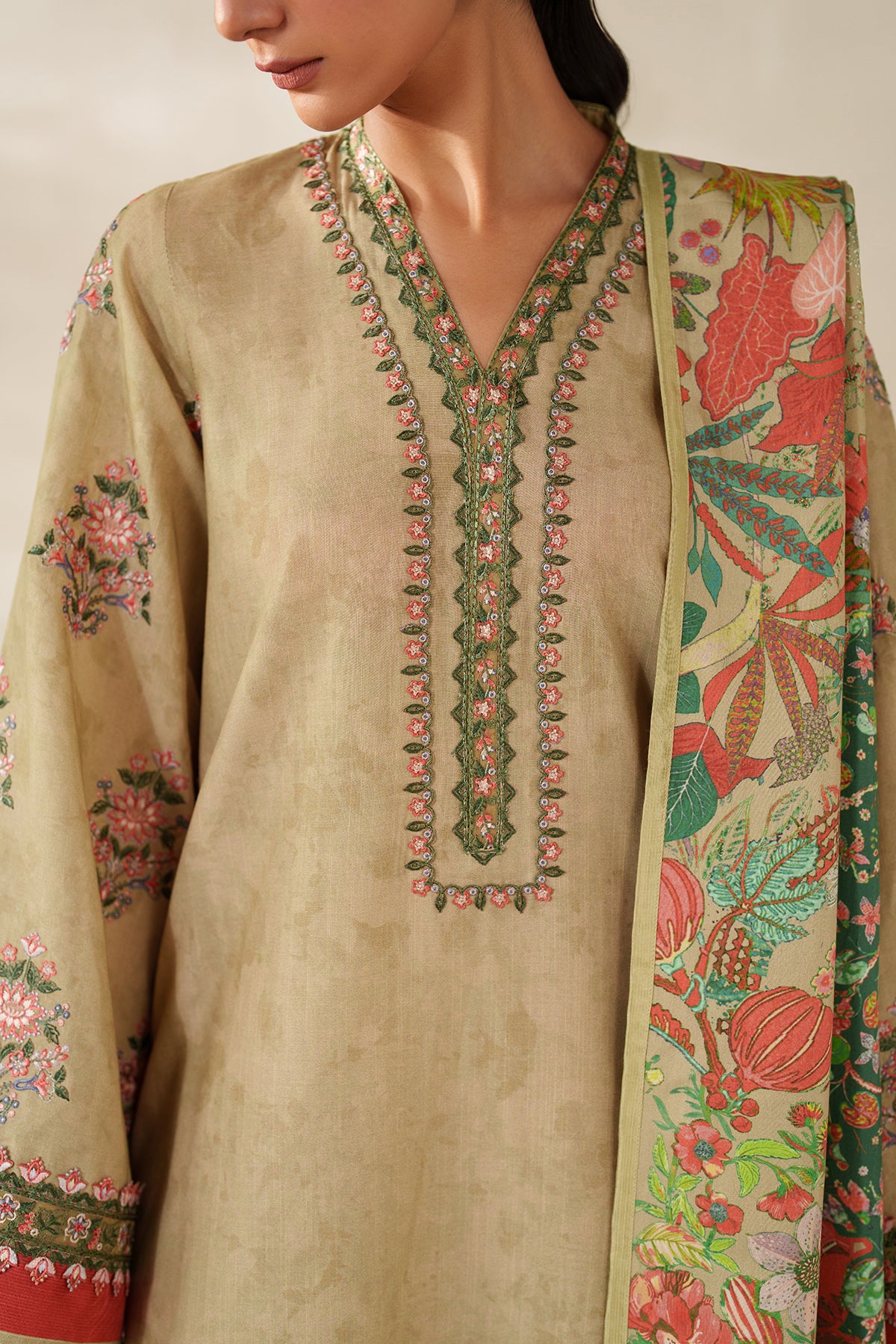 EMBROIDERED KHADDAR SF-4342