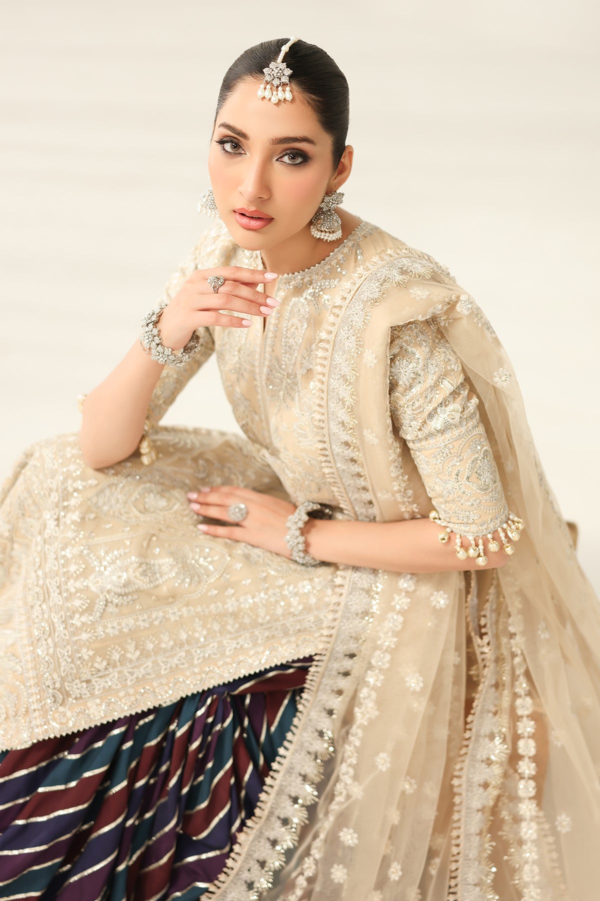 EMBROIDERED NET SF-4183