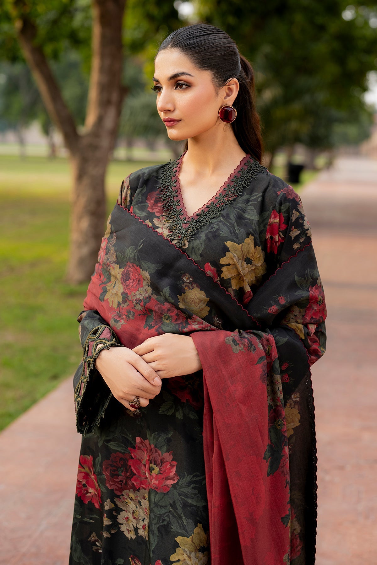 EMBROIDERED VISCOSE SF-724