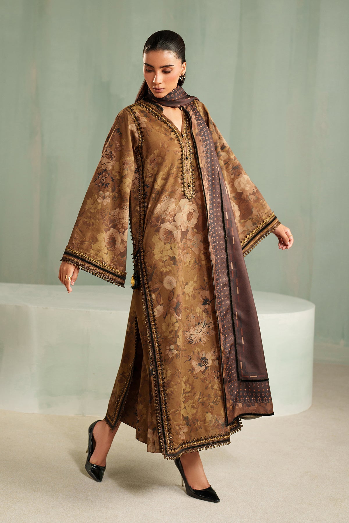 EMBROIDERED KHADDAR UF-4324