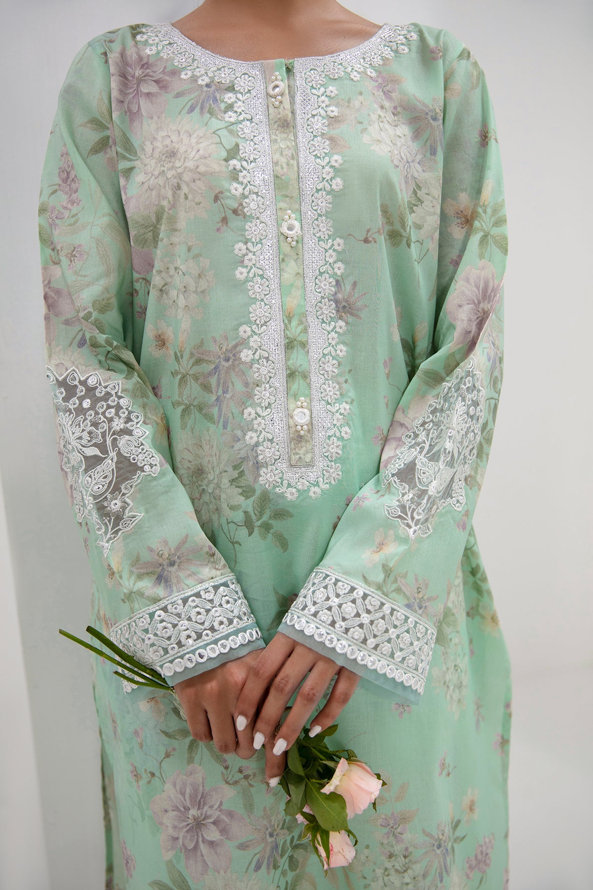 EMBROIDERED LAWN PR-819