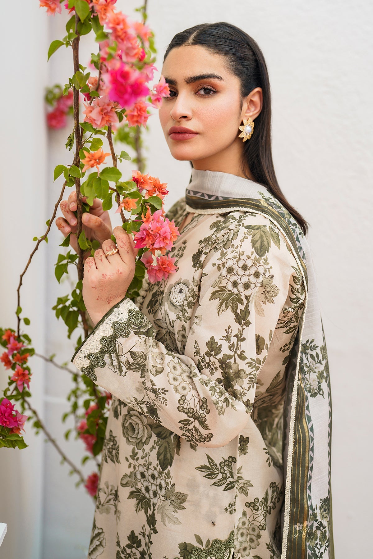 EMBROIDERED PRINTED LAWN SF-636