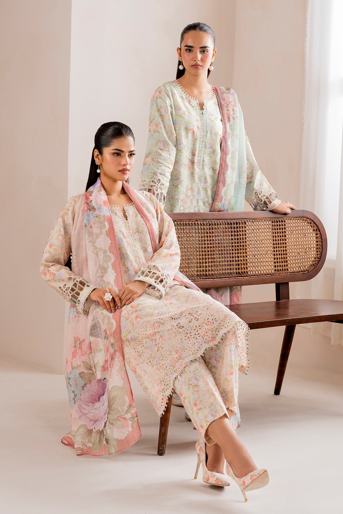 EMBROIDERED PRINTED LAWN SF-717