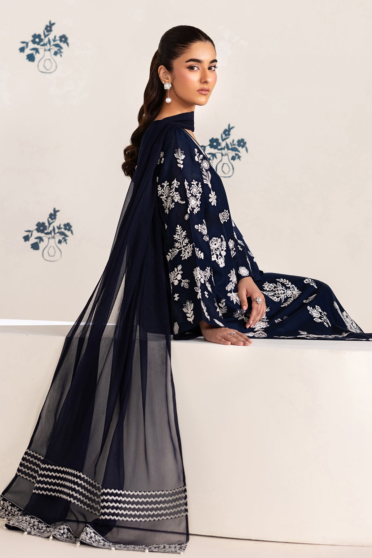 EMBROIDERED LAWN UF-4464