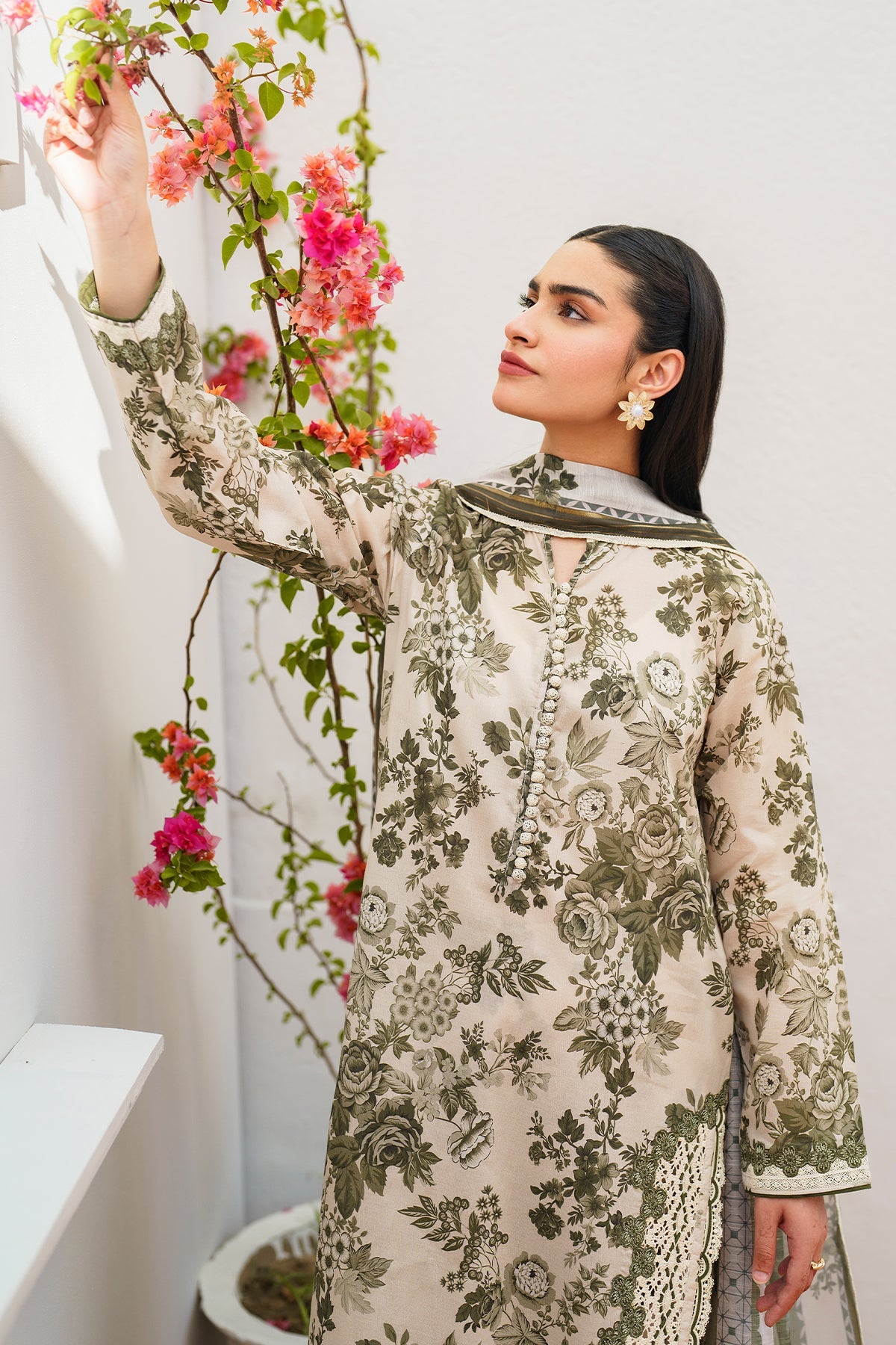 EMBROIDERED PRINTED LAWN SF-636