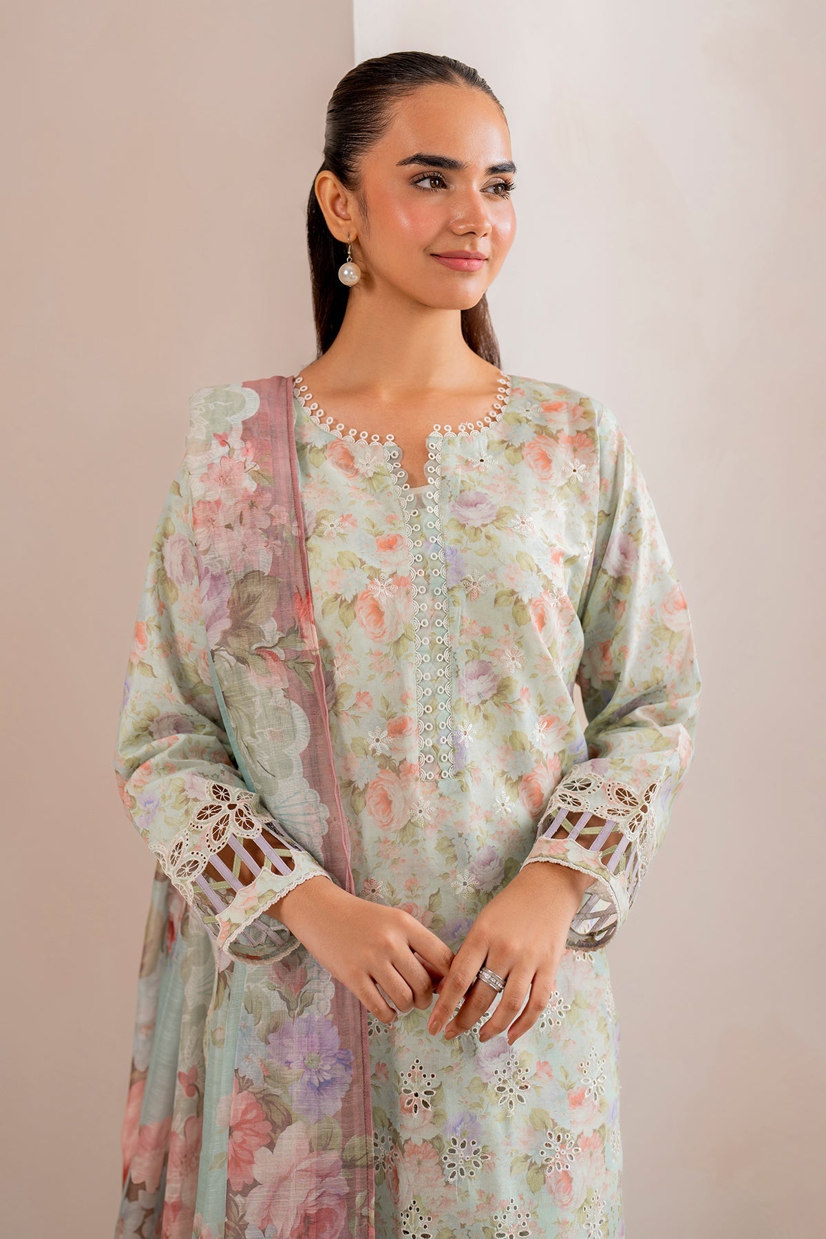 EMBROIDERED PRINTED LAWN SF-717