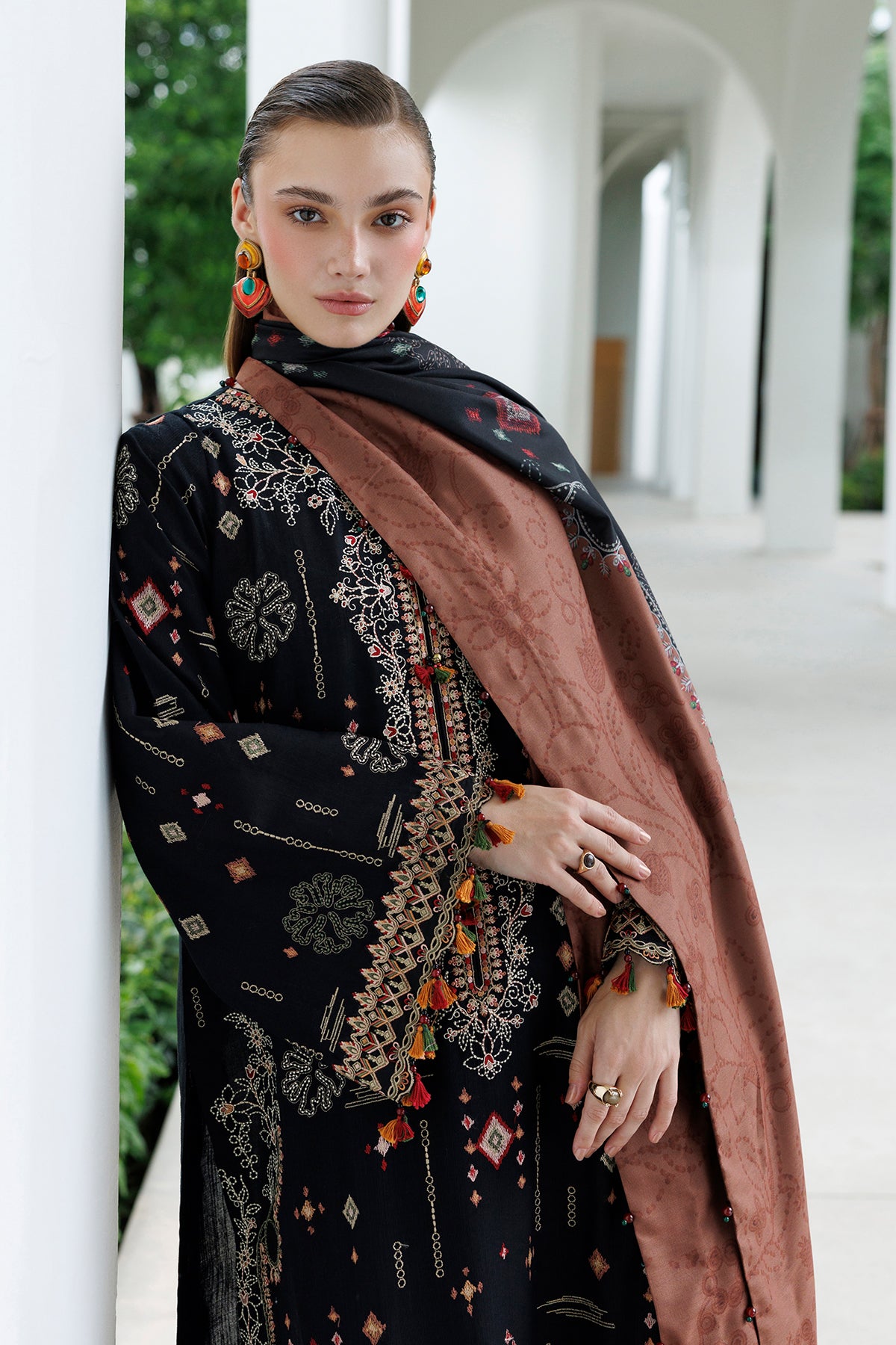 EMBROIDERED KHADDAR SF-4596