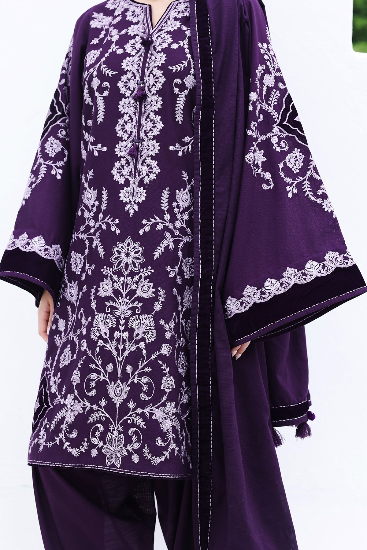 EMBROIDERED KHADDAR SF-4615