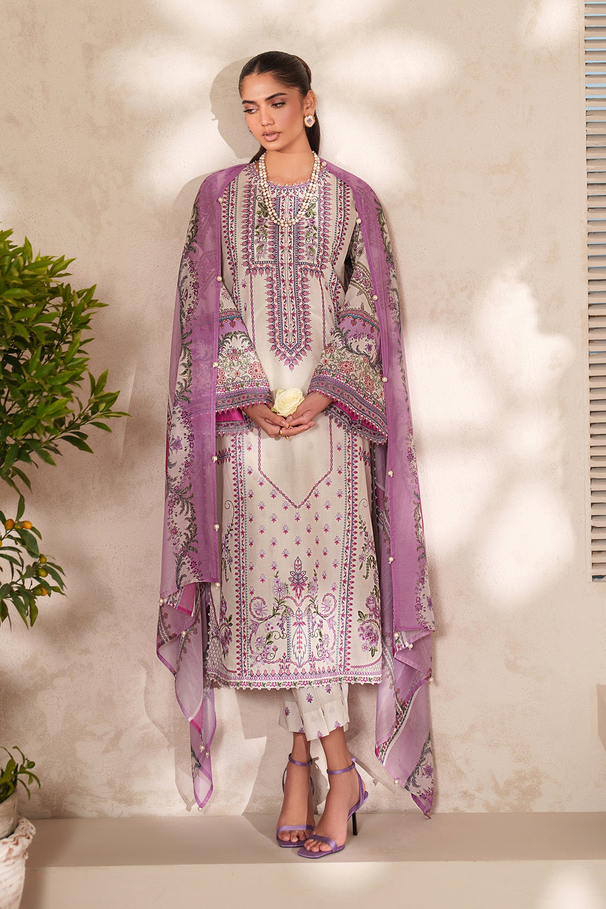 EMBROIDERED LAWN SF-4411