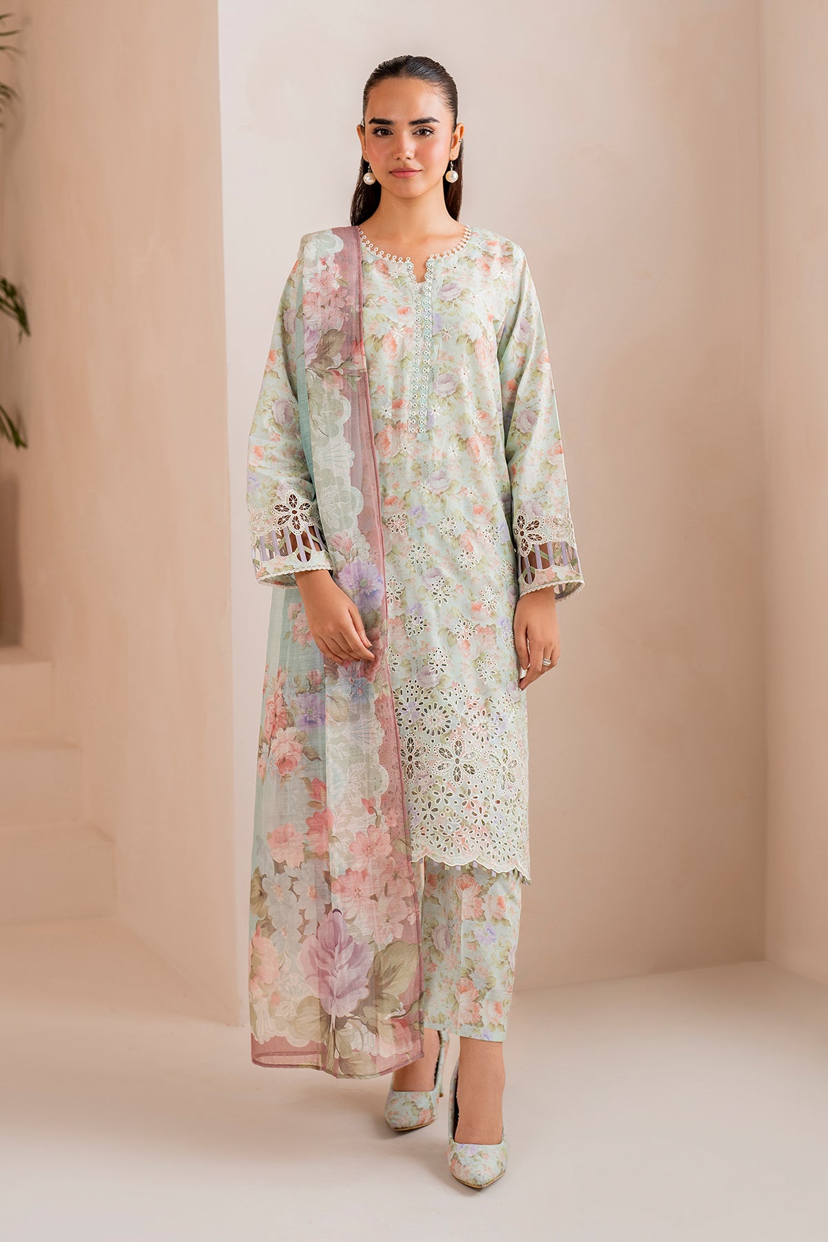 EMBROIDERED PRINTED LAWN SF-717