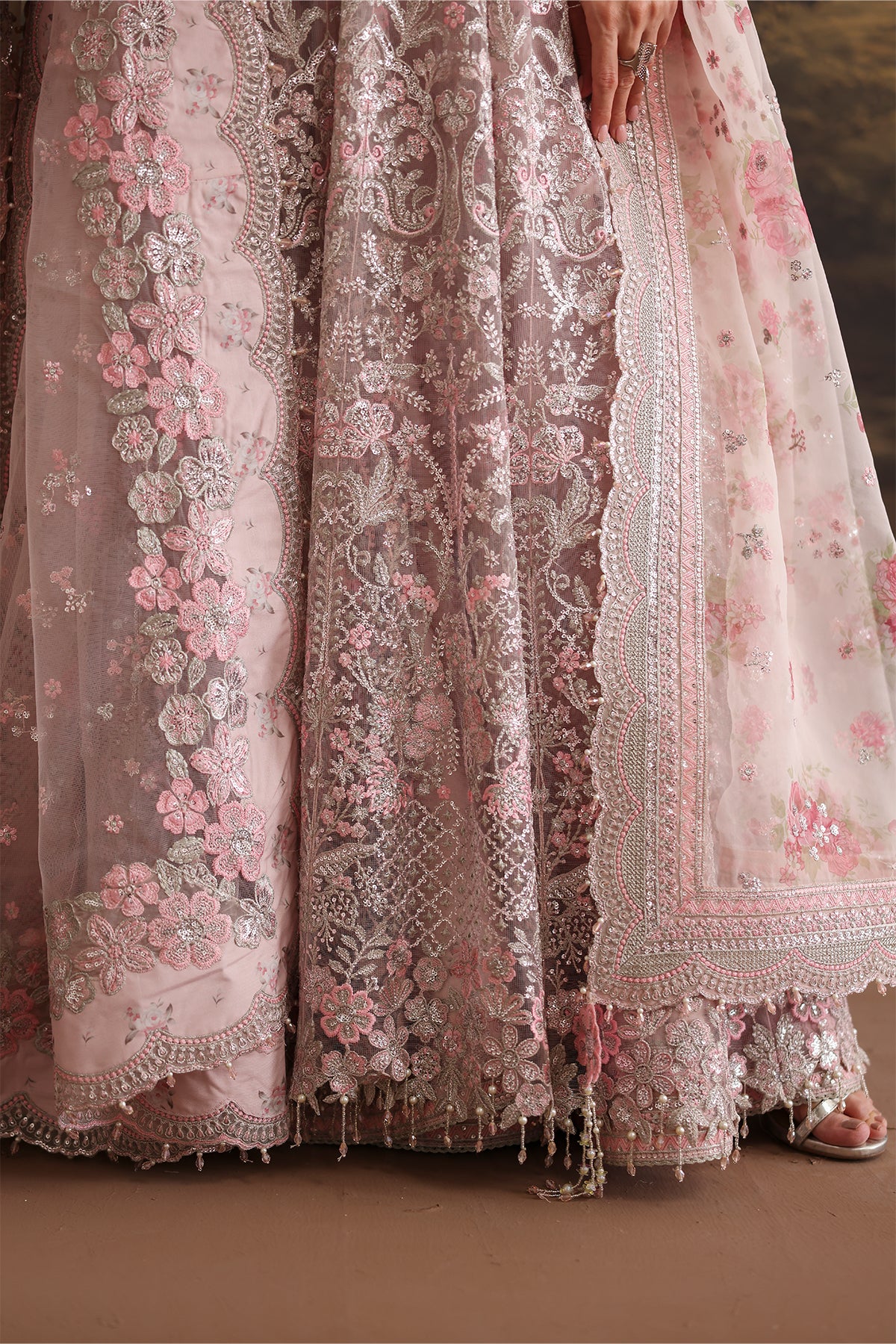 EMBROIDERED NET UF-4380