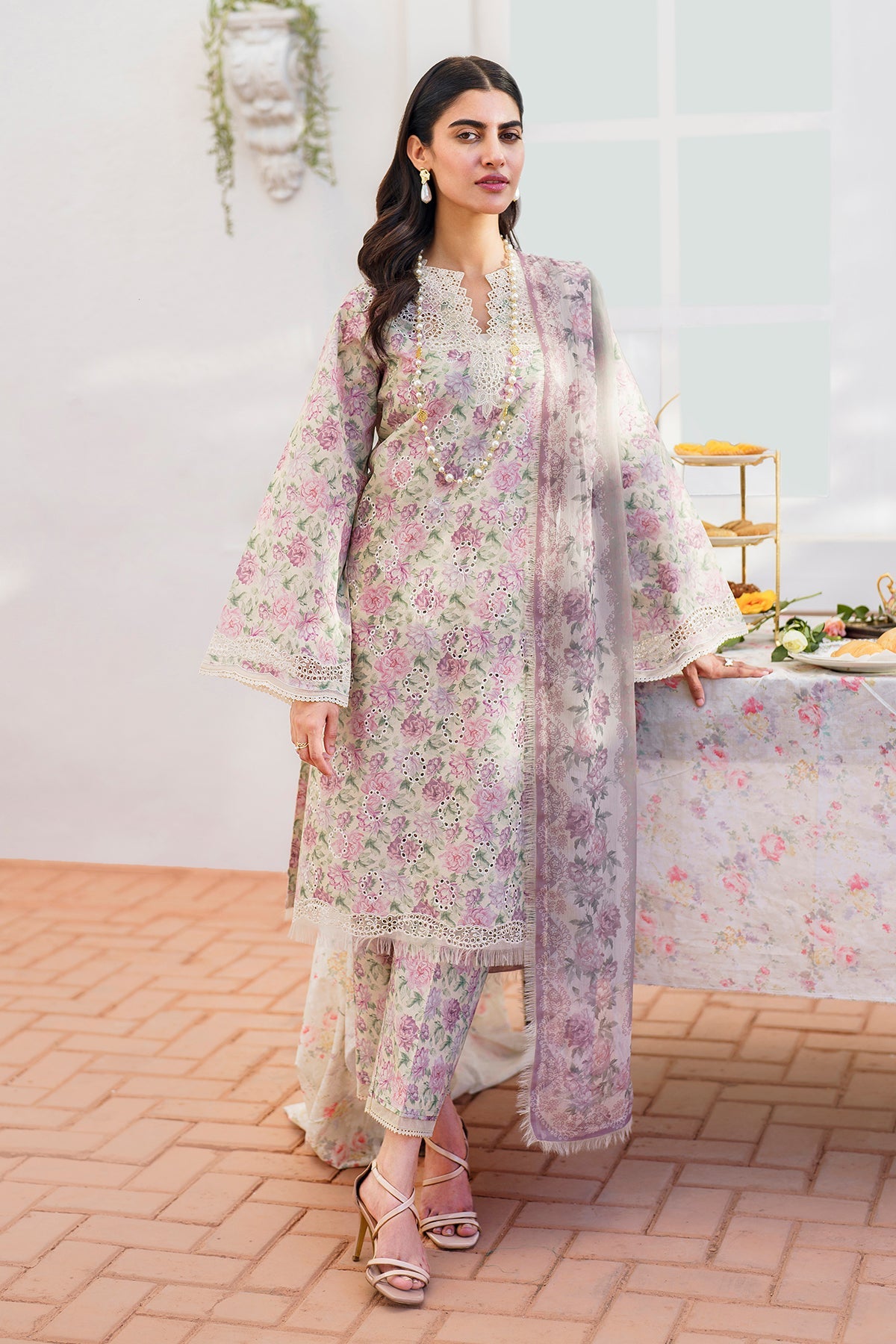 EMBROIDERED PRINTED LAWN SF-638