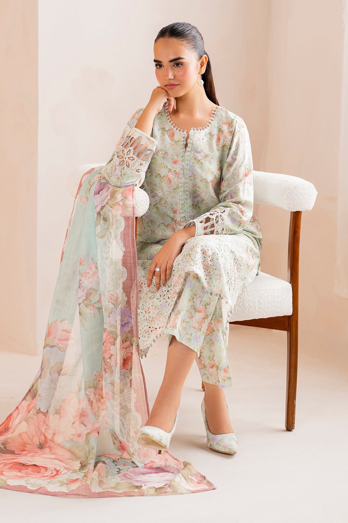 EMBROIDERED PRINTED LAWN SF-717