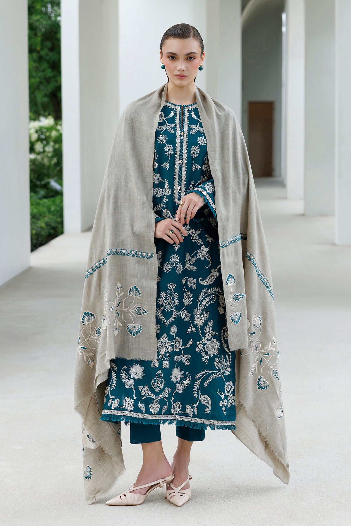EMBROIDERED KHADDAR SF-4594