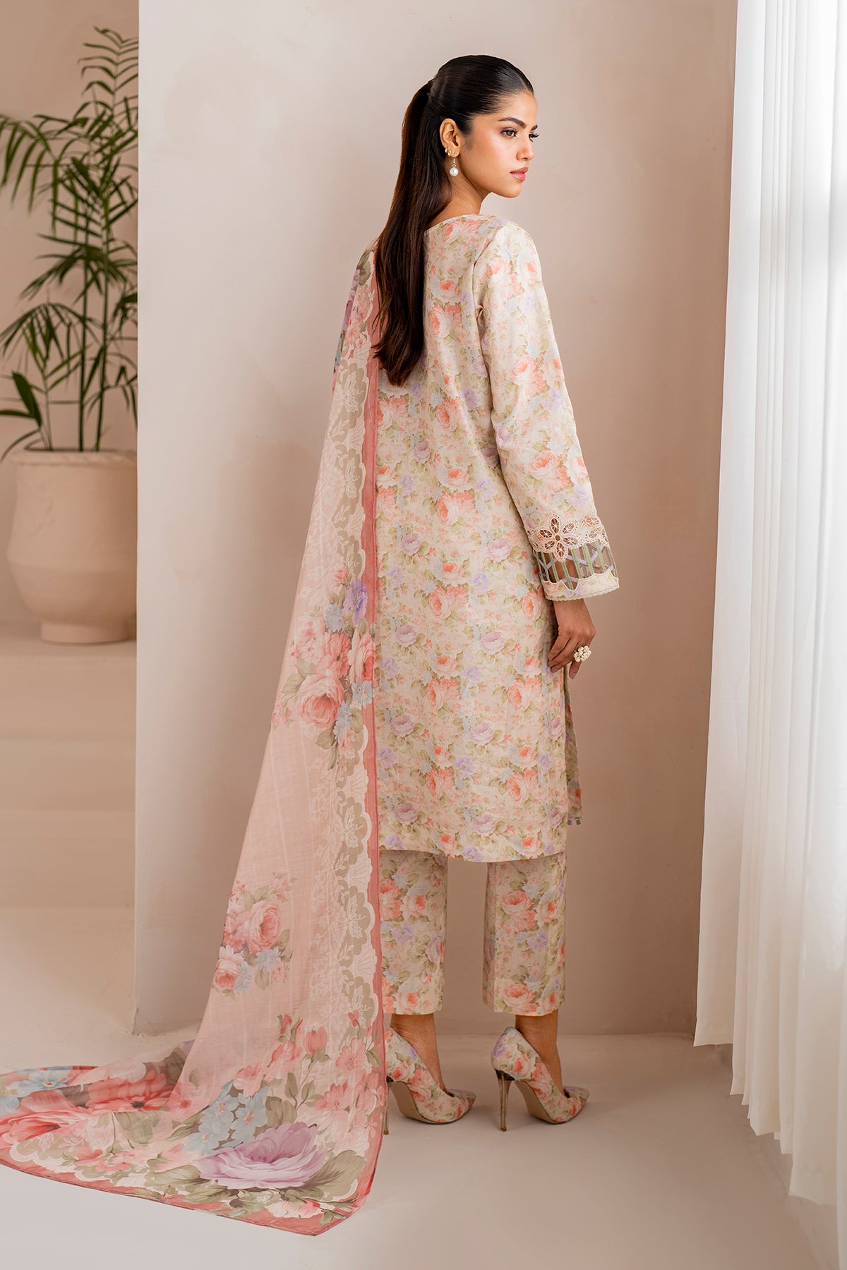 EMBROIDERED PRINTED LAWN UF-718