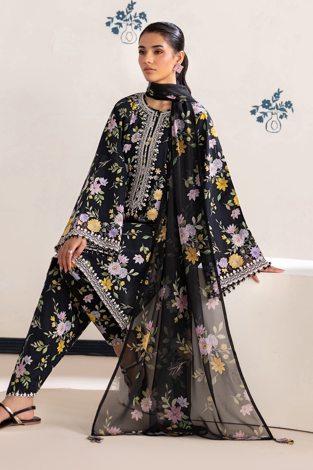 EMBROIDERED LAWN UF-4465