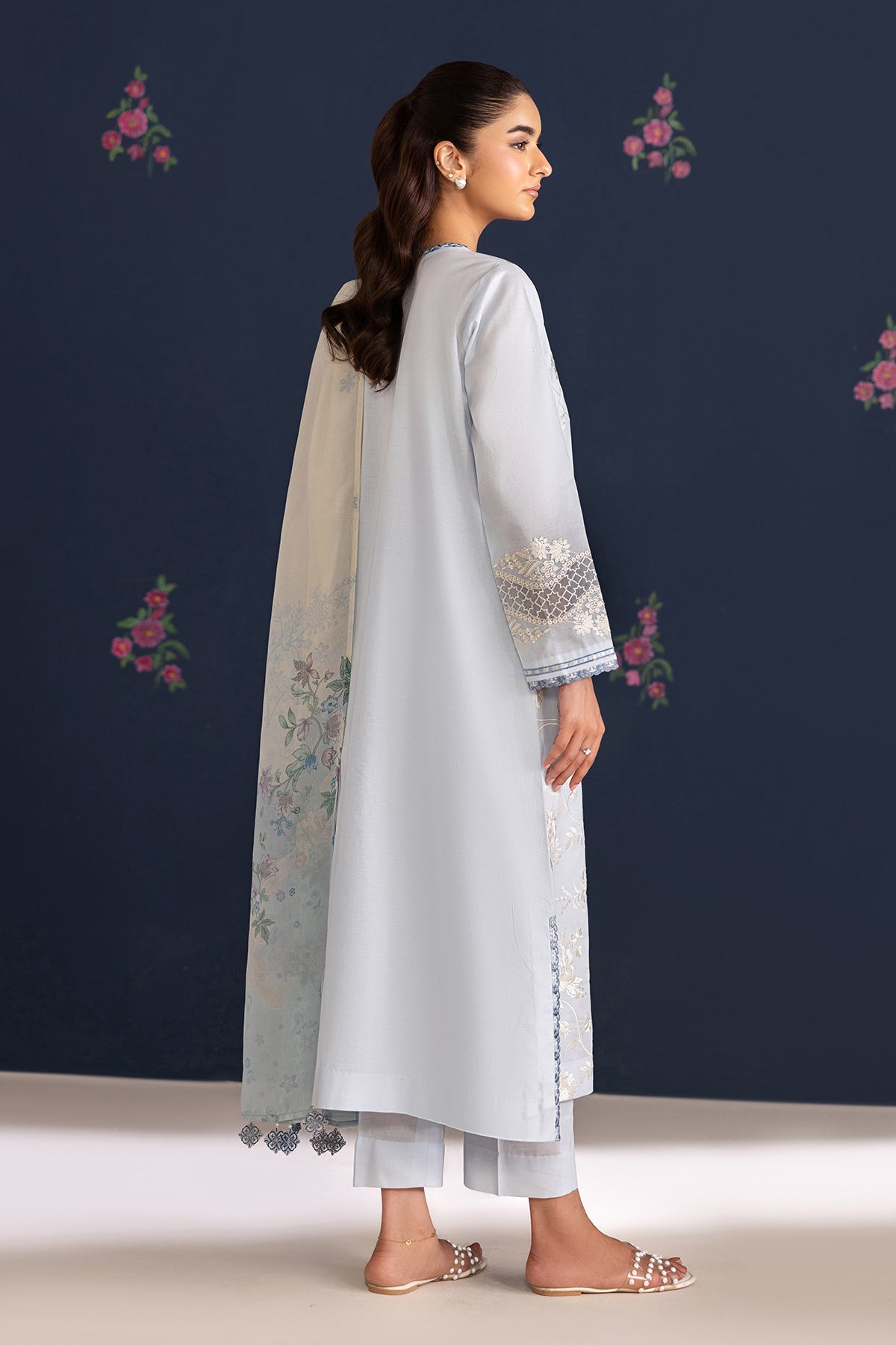 EMBROIDERED LAWN UF-4466