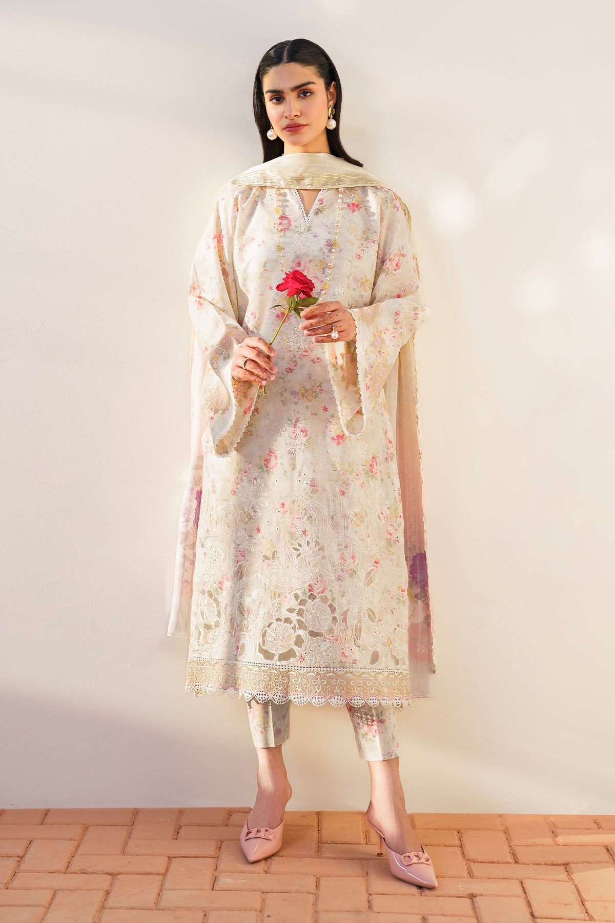 EMBROIDERED PRINTED LAWN SF-639