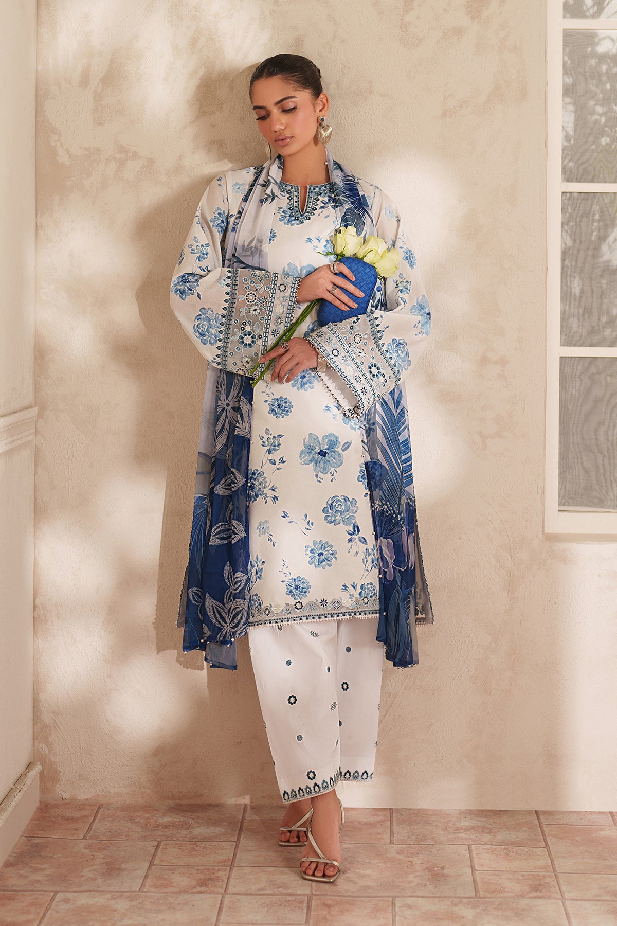 EMBROIDERED LAWN SF-4413