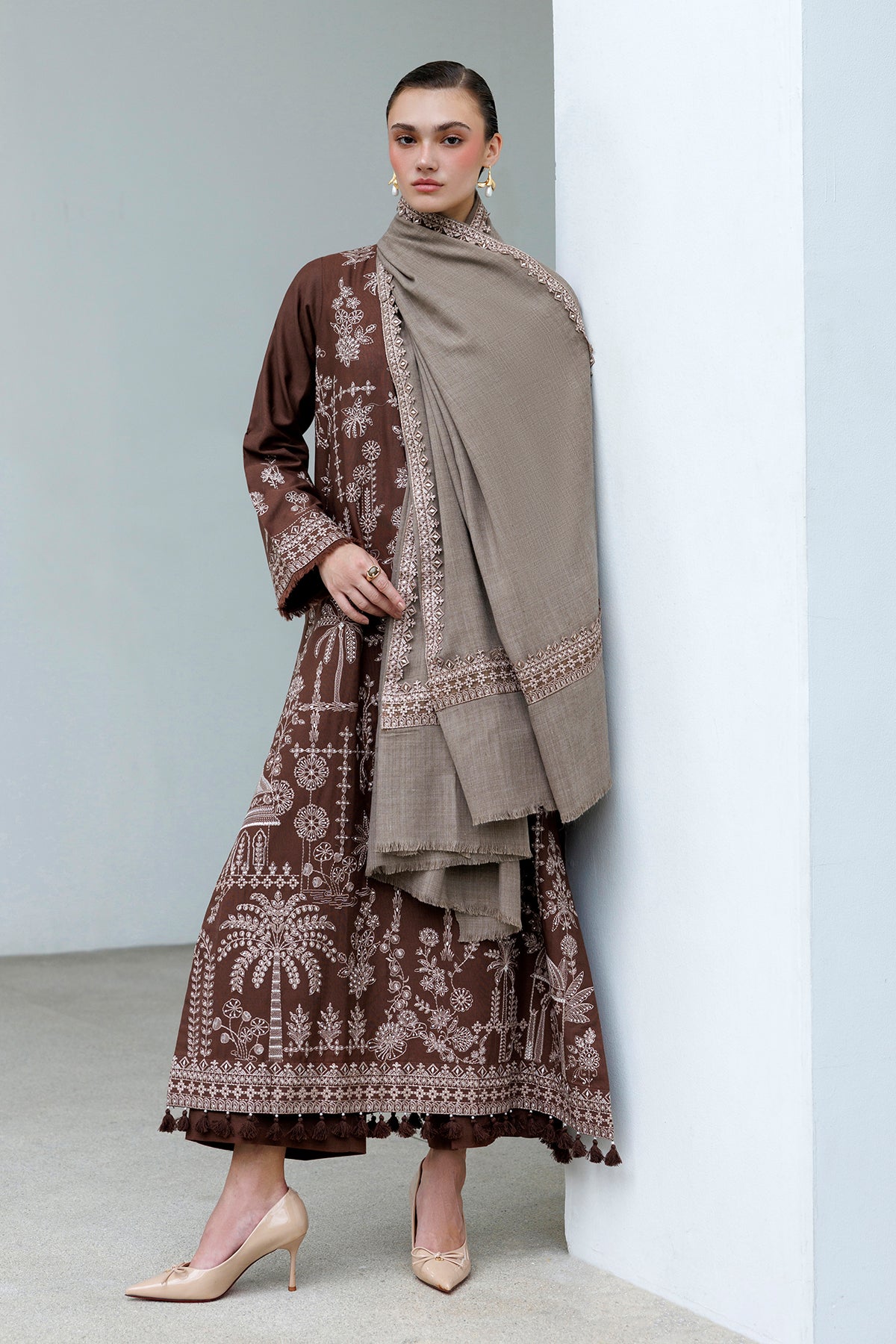 EMBROIDERED KHADDAR SF-4598