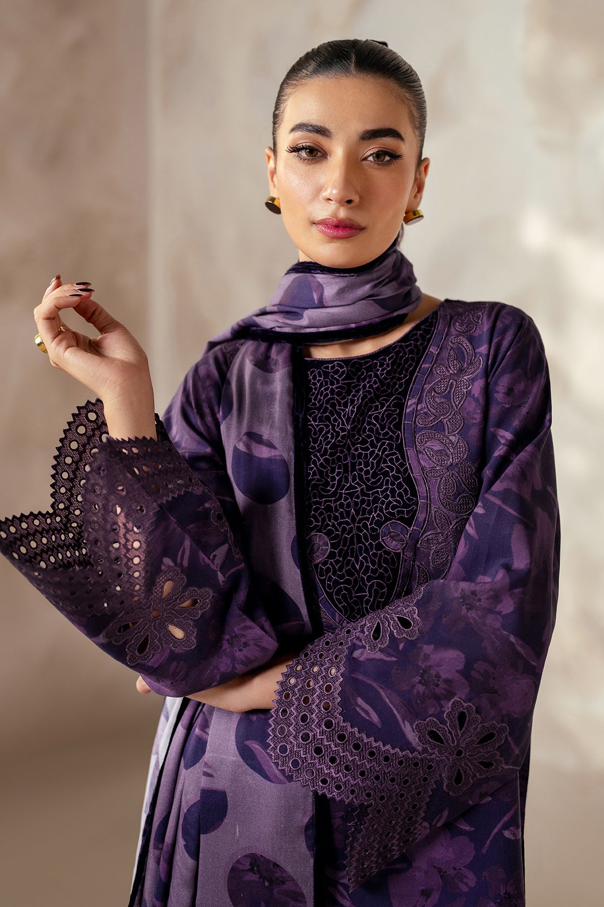 EMBROIDERED KHADDAR SF-4031