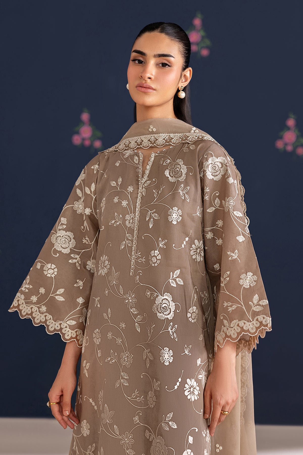 EMBROIDERED LAWN UF-4467