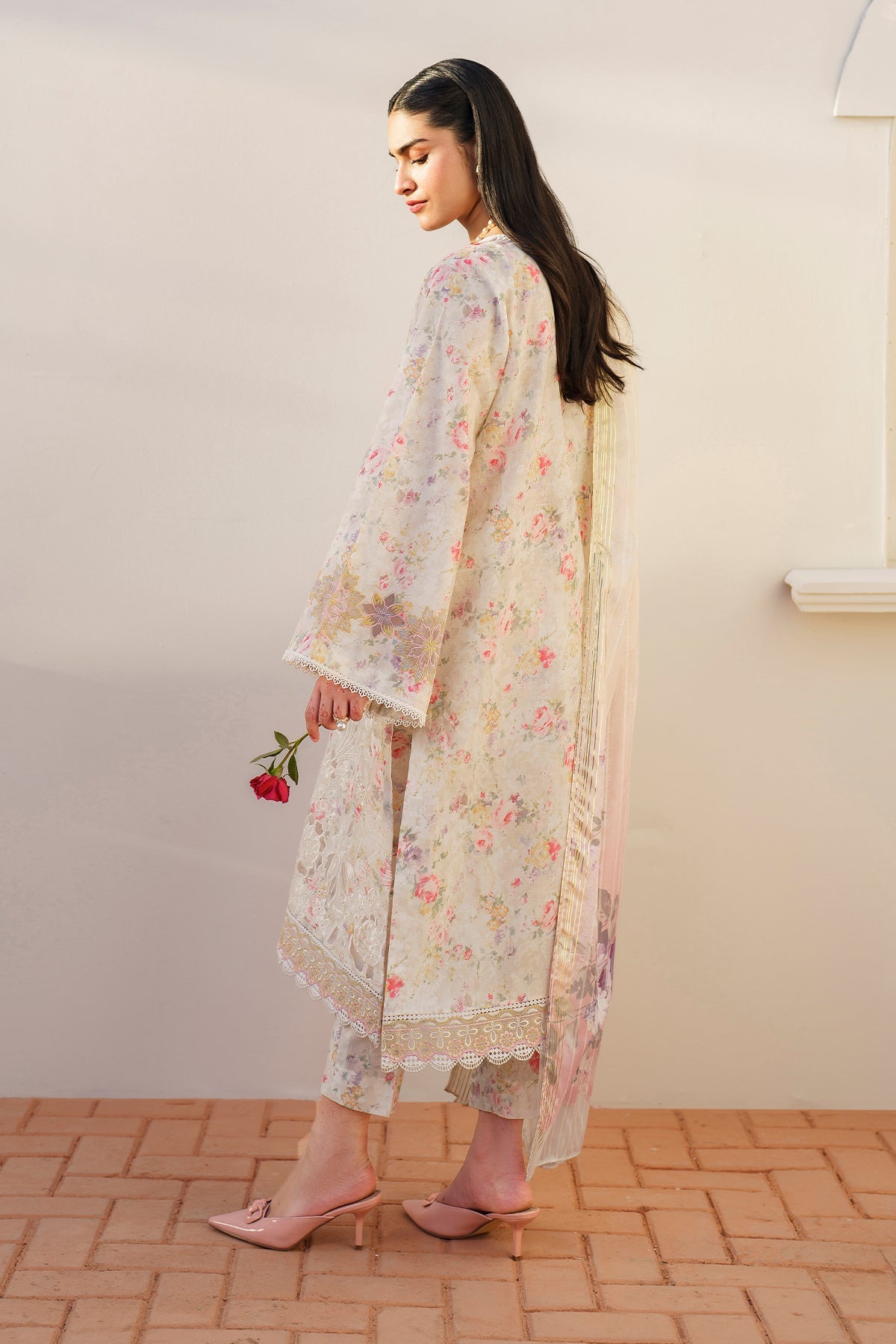 EMBROIDERED PRINTED LAWN SF-639