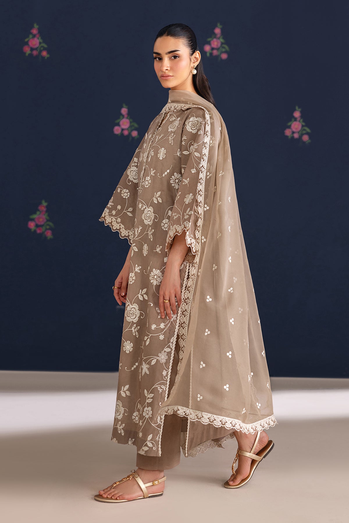EMBROIDERED LAWN UF-4467