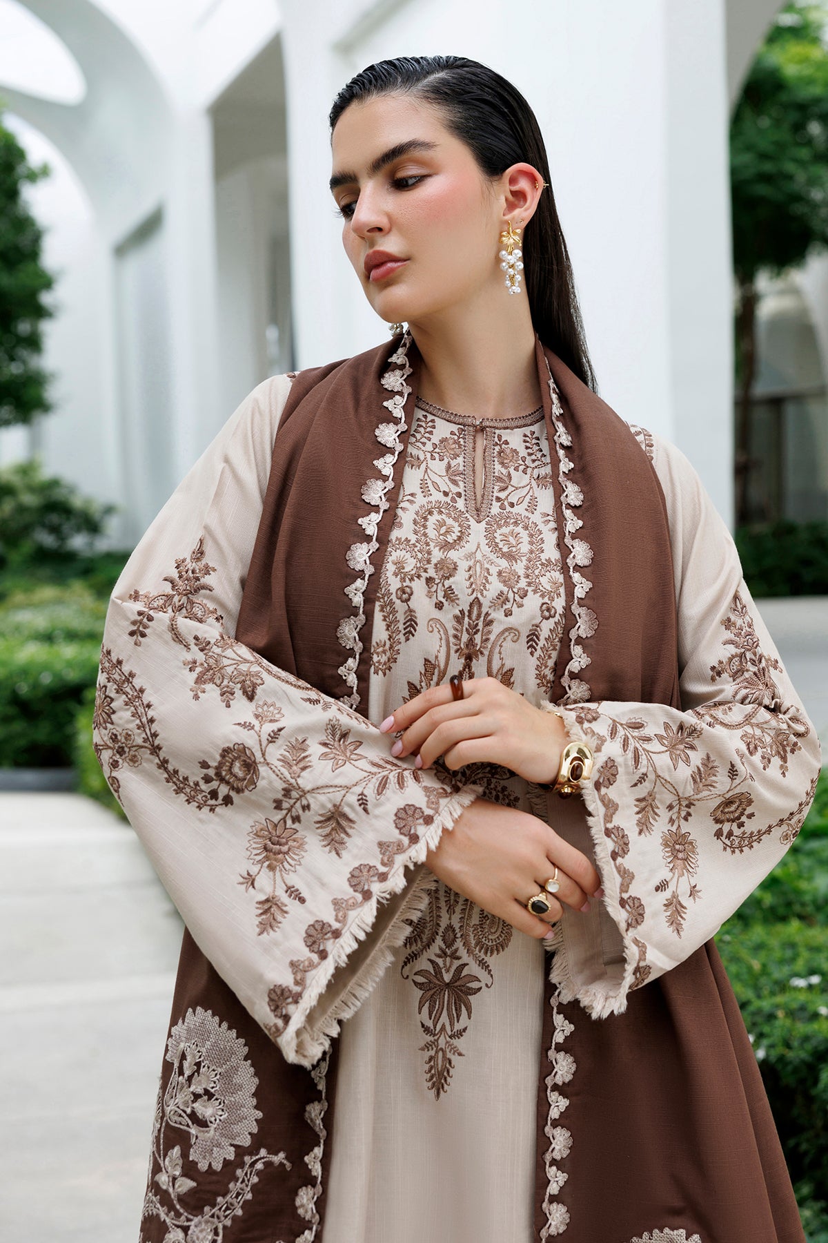 EMBROIDERED KHADDAR SF-4595