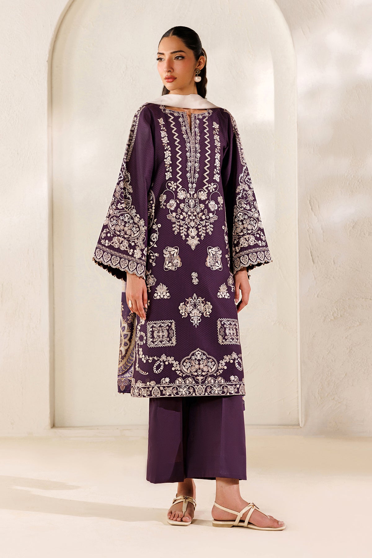 EMBROIDERED SELF JACQUARD SF-4479