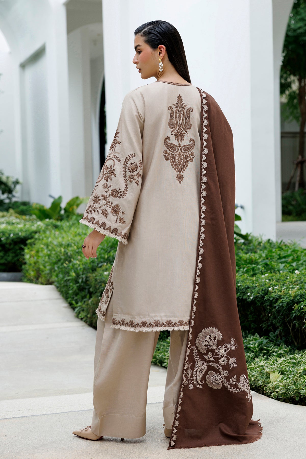 EMBROIDERED KHADDAR SF-4595