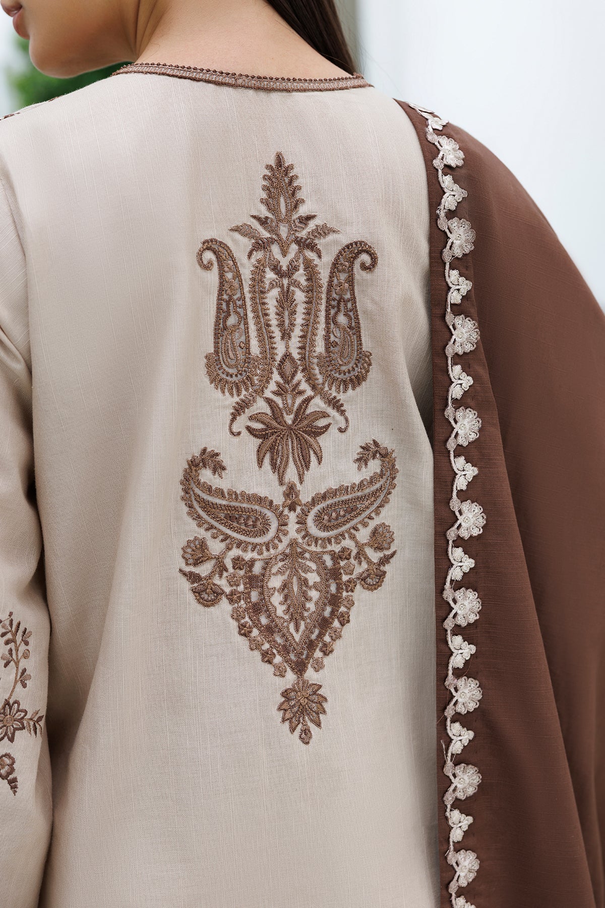 EMBROIDERED KHADDAR SF-4595