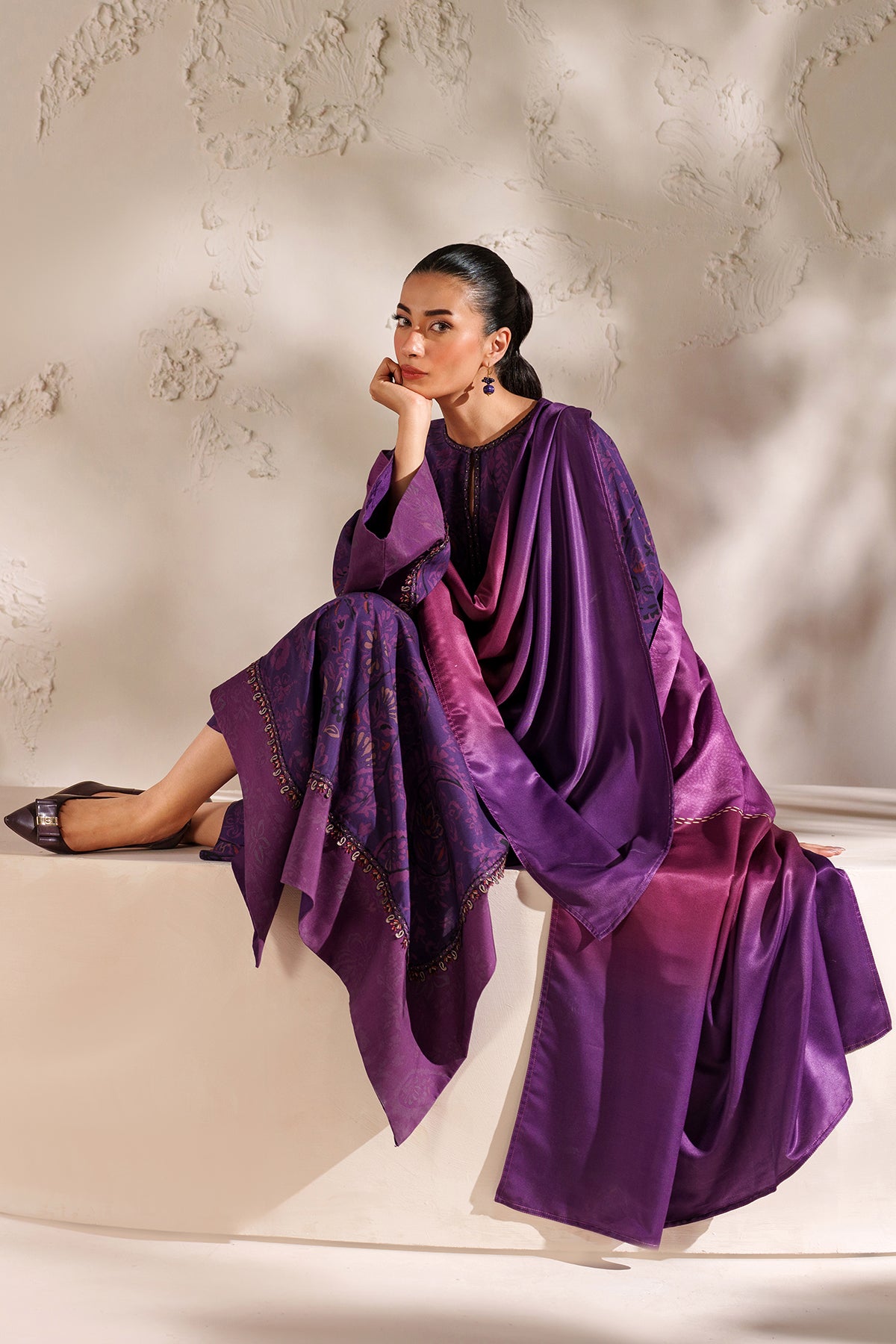 EMBROIDERED VISCOSE SILK UF-4291