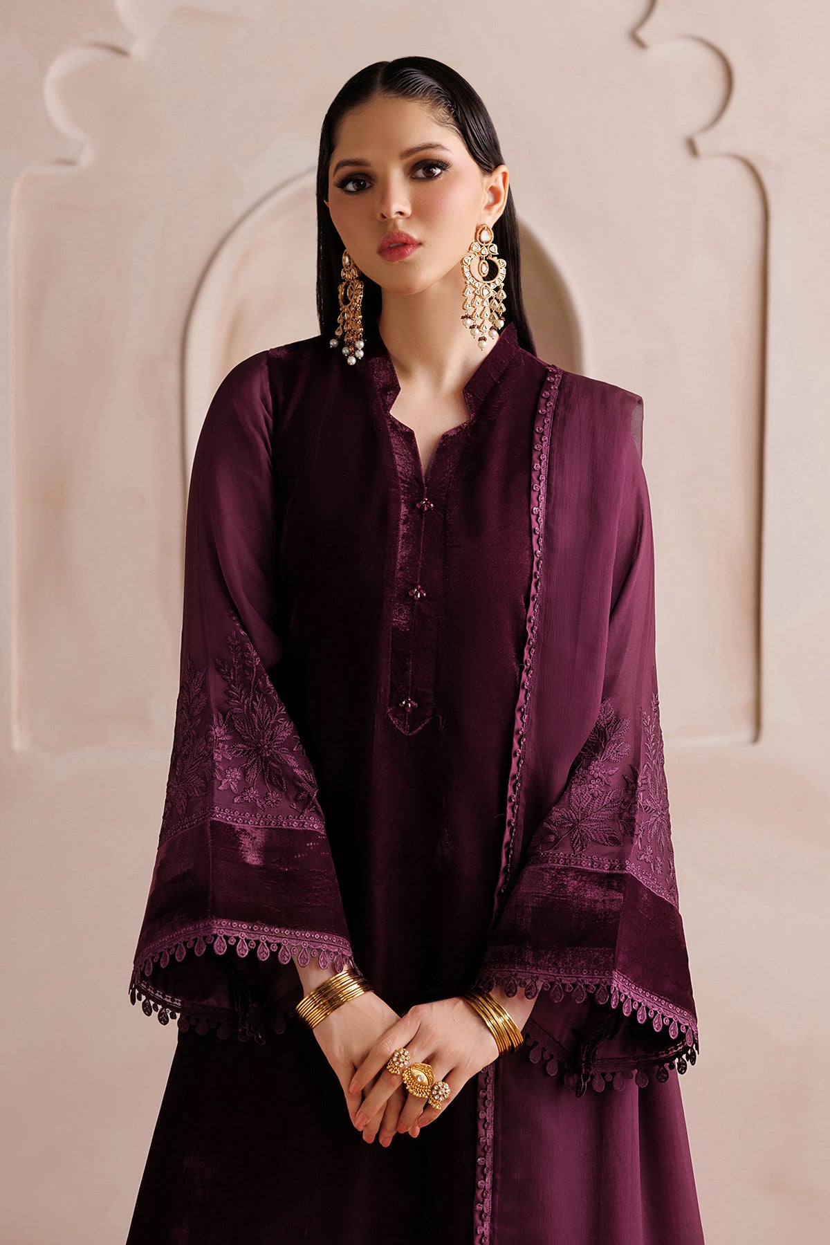 EMBROIDERED VELVET PR-1381