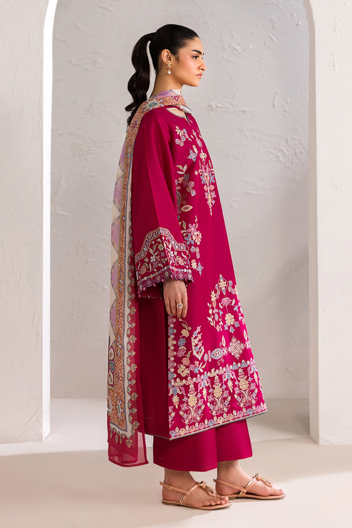 EMBROIDERED LAWN UF-4449
