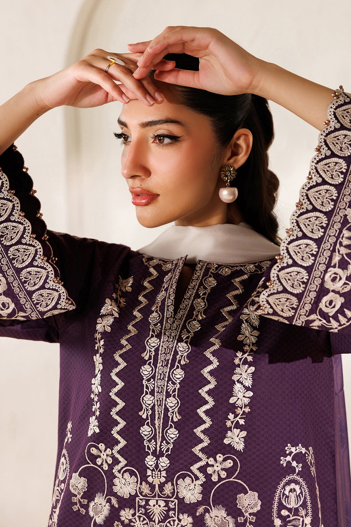 EMBROIDERED SELF JACQUARD SF-4479