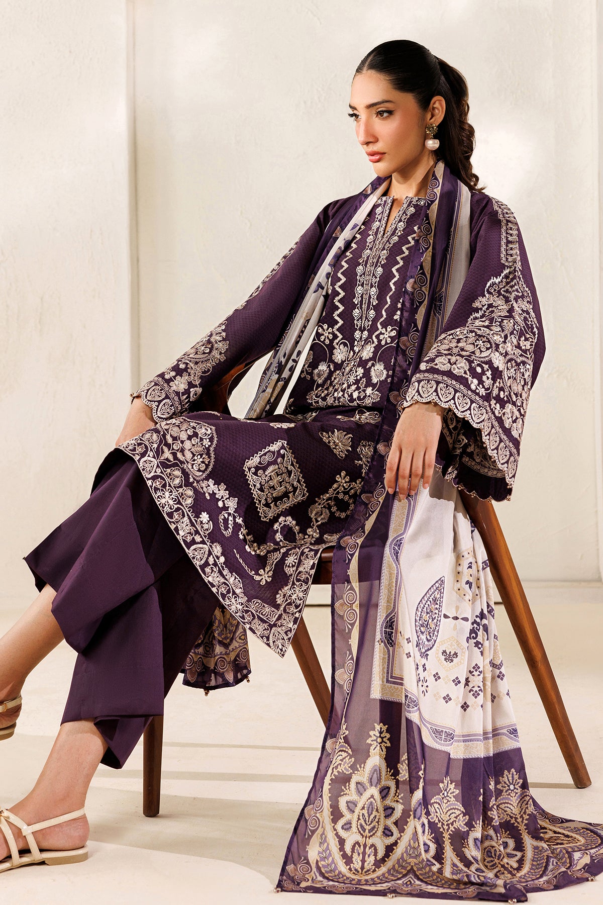 EMBROIDERED SELF JACQUARD SF-4479