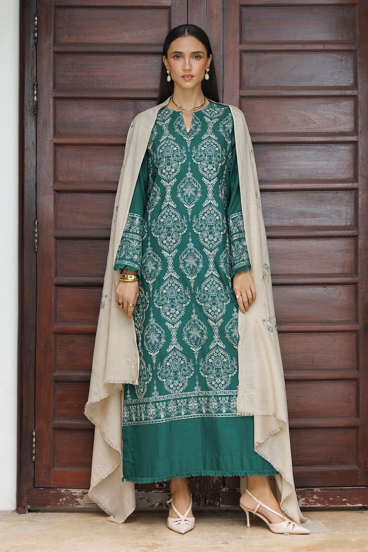 EMBROIDERED KHADDAR SF-4586