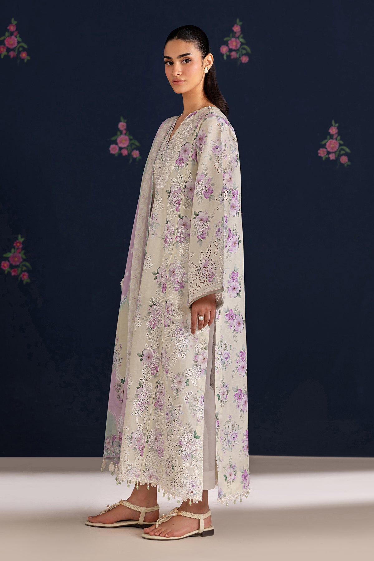 EMBROIDERED LAWN UF-4470