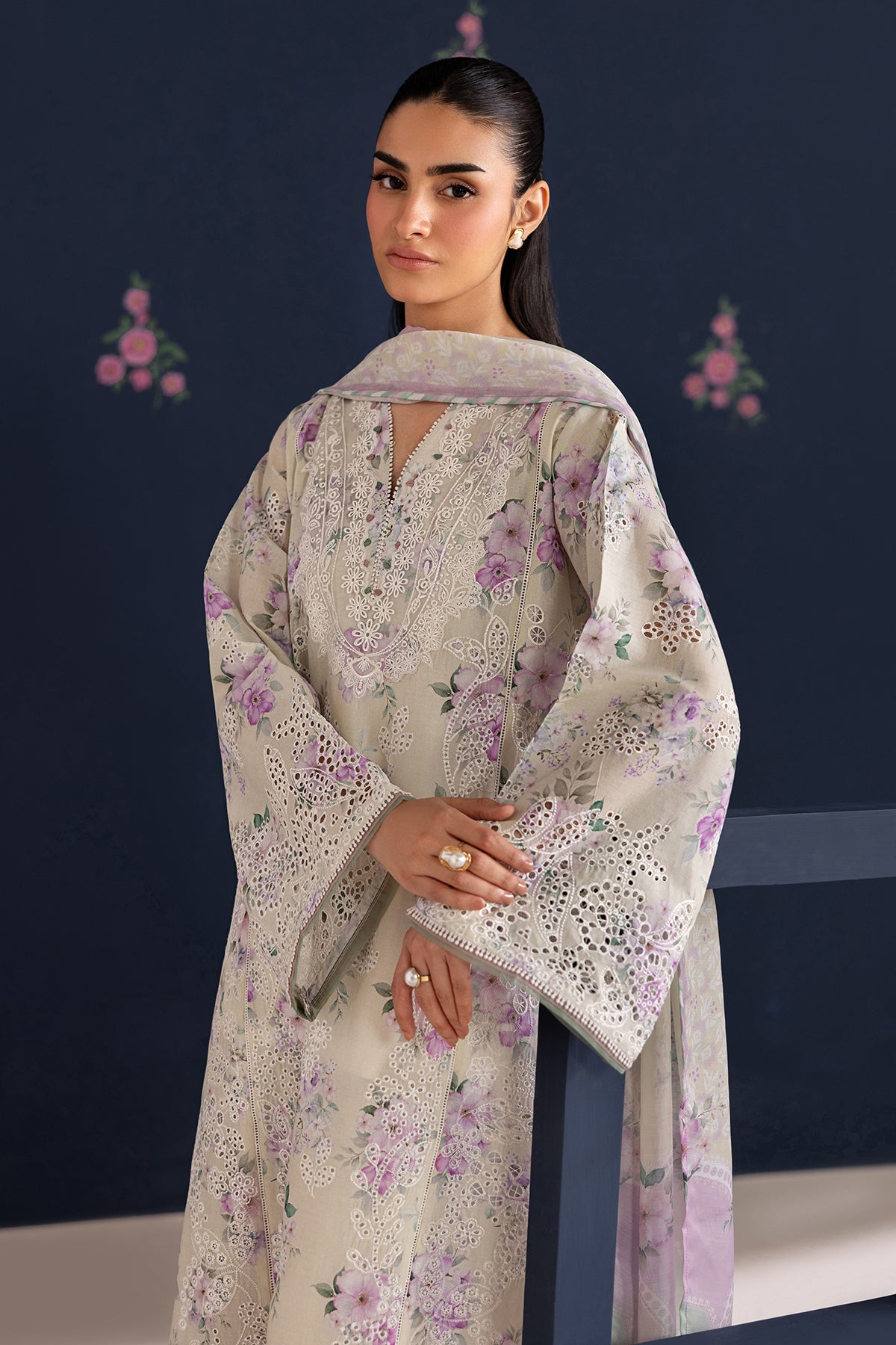 EMBROIDERED LAWN UF-4470